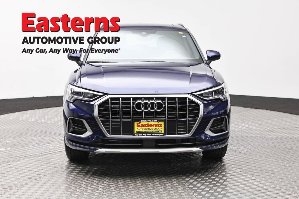Used 2022 Audi Q3 2.0T Premium Plus image 2