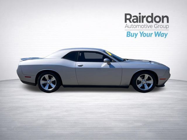Used 2018 Dodge Challenger SXT RWD image 8
