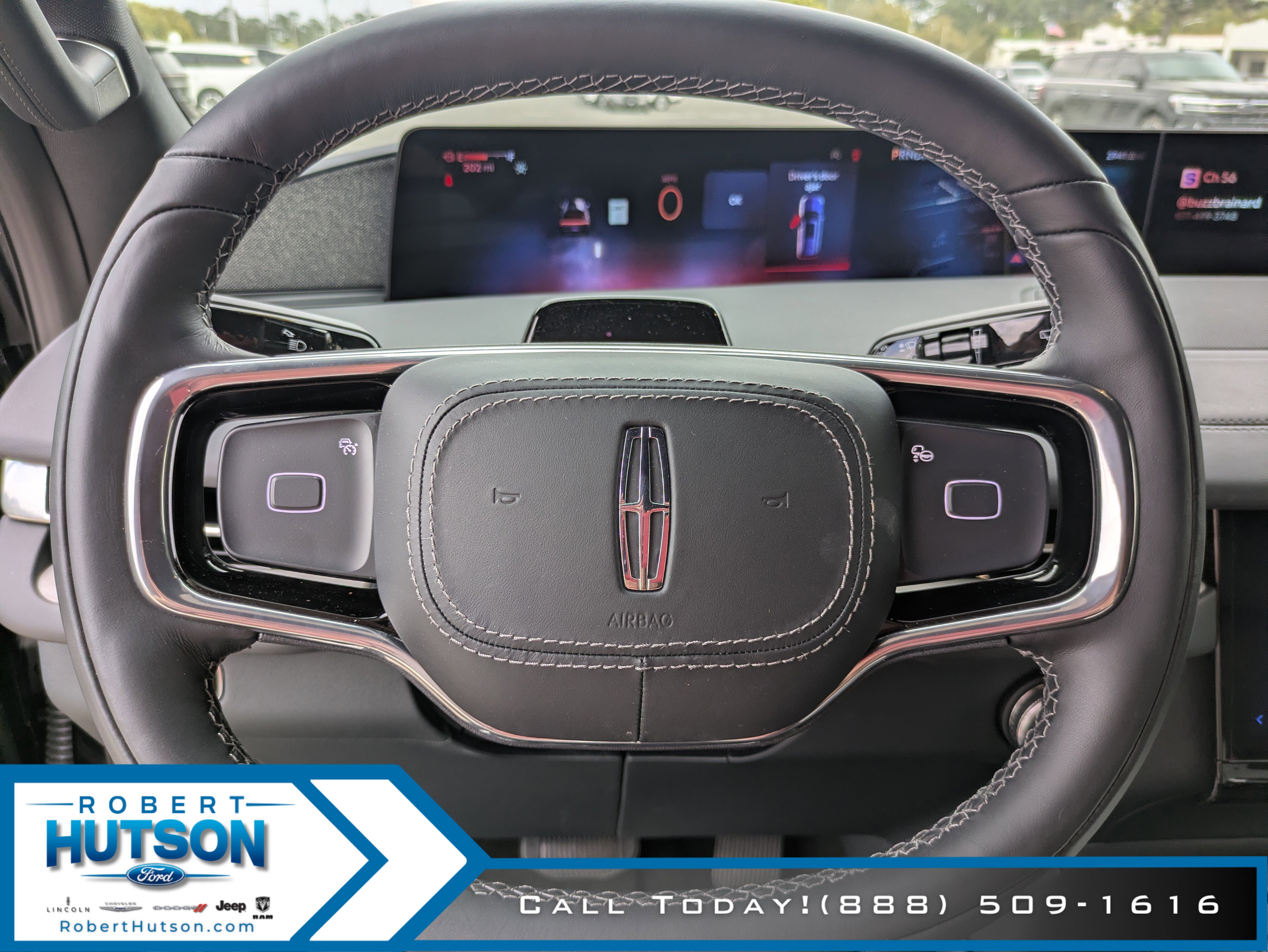 New 2026 Lincoln Navigator Reserve w/ Jet Appearance Package image 24