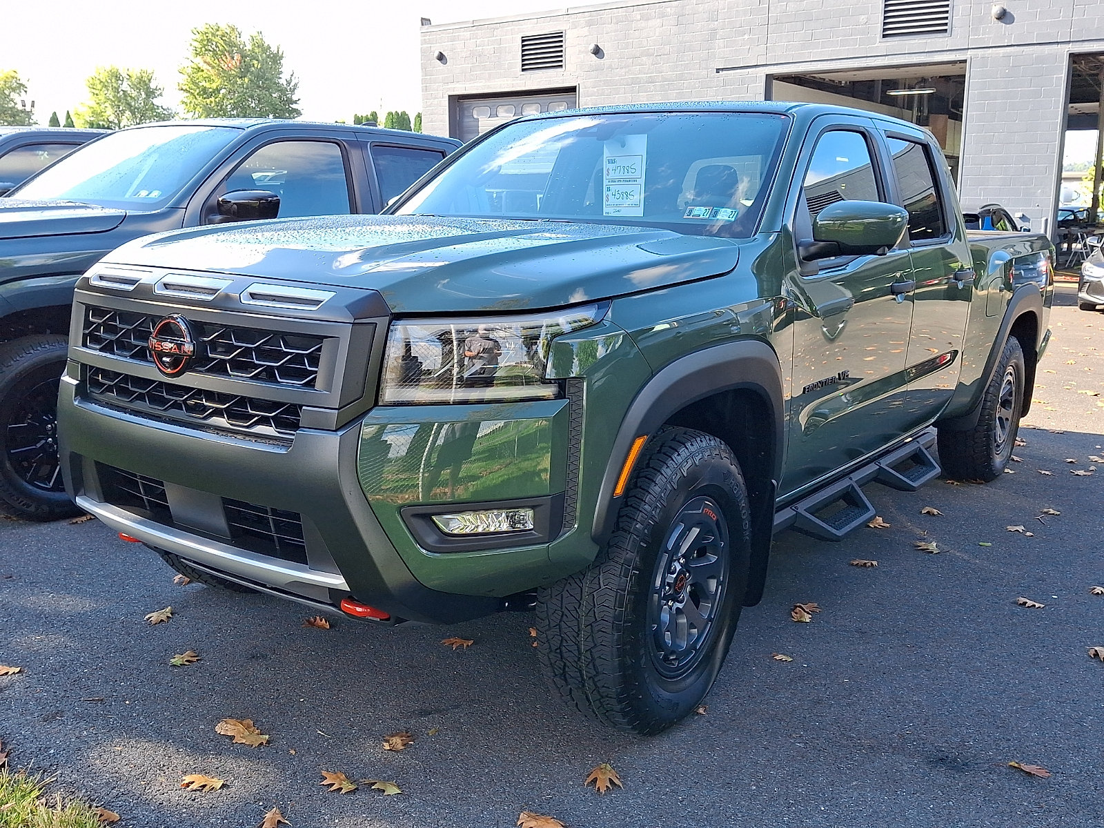New 2027 Nissan Frontier PRO-4X w/ Pro Convenience Package AWD/4WD image 3