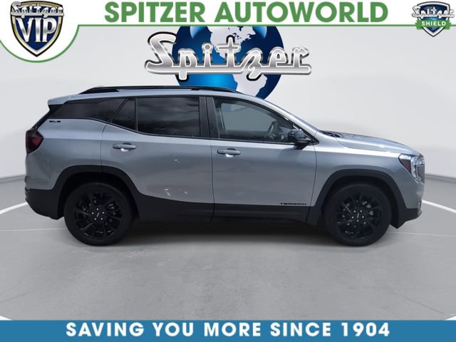 Used 2023 GMC Terrain SLE w/ Driver Convenience Package FWD image 10