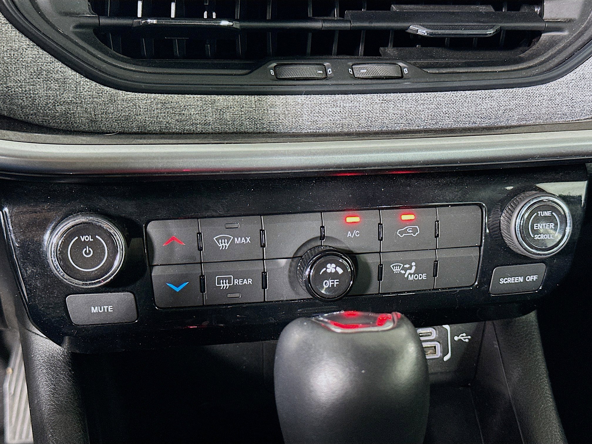 Used 2022 Jeep Compass Latitude AWD/4WD image 22