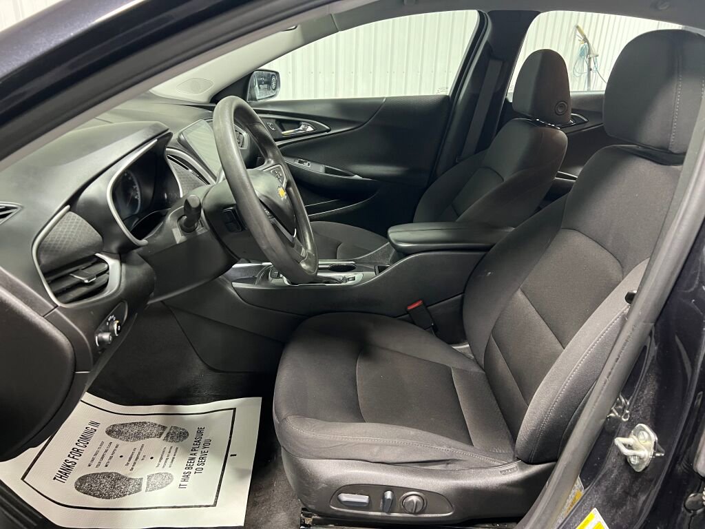 Used 2023 Chevrolet Malibu LT image 5