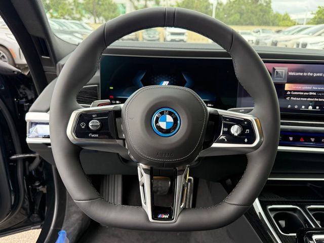 New 2026 BMW i7 xDrive60 w/ Premium Package image 19