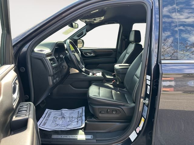 Used 2023 Chevrolet Suburban Premier image 9