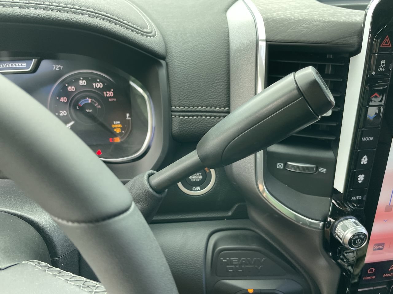 New 2026 RAM 3500 Laramie AWD/4WD image 20