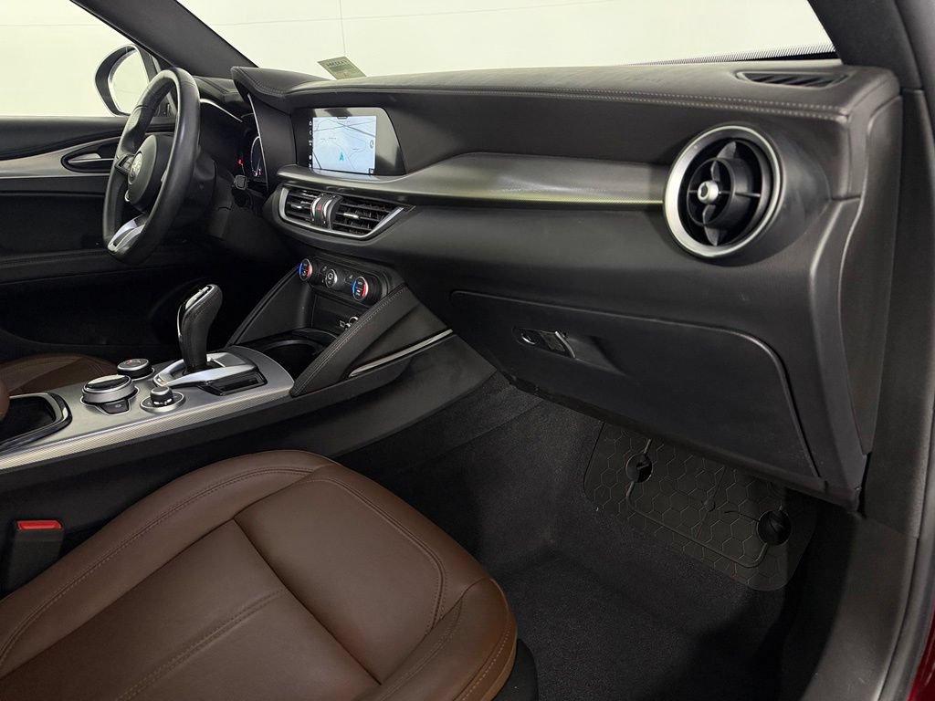 Used 2024 Alfa Romeo Stelvio Ti AWD/4WD image 14