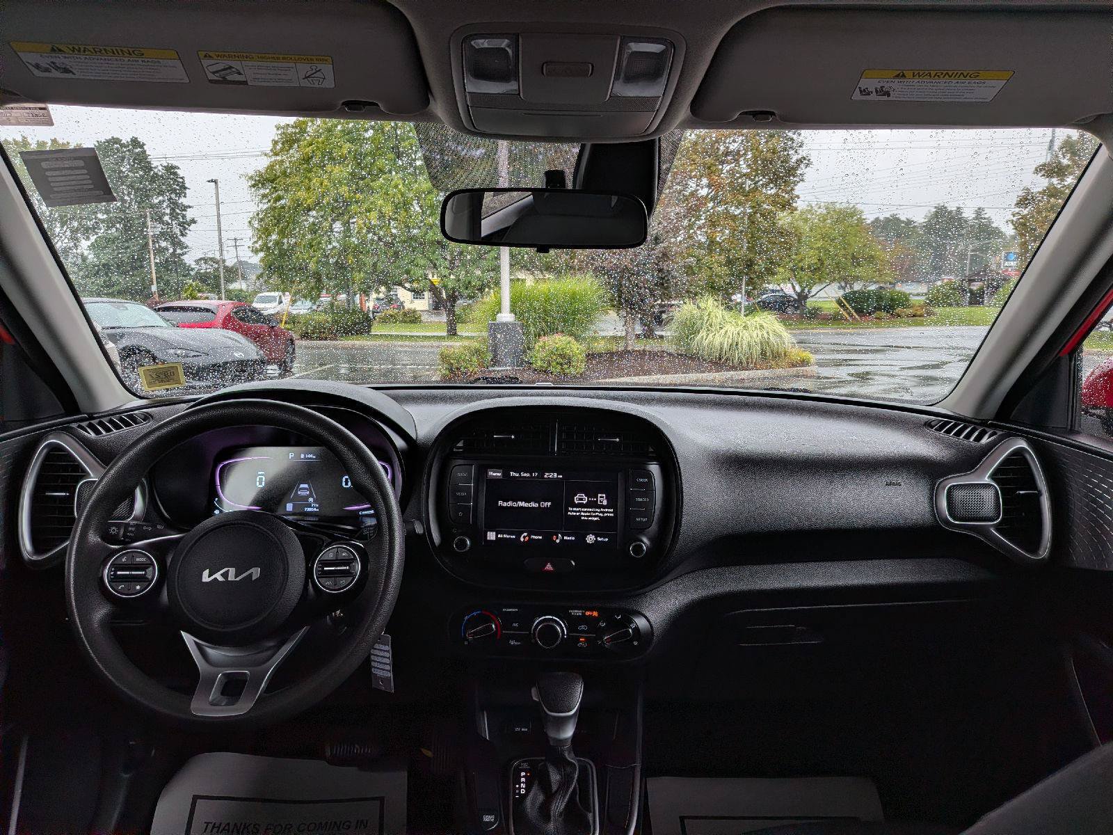 Used 2023 Kia Soul LX w/ LX Technology Package FWD image 20