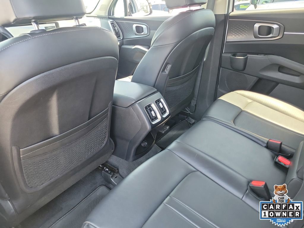 Used 2024 Kia Sorento S AWD/4WD image 12