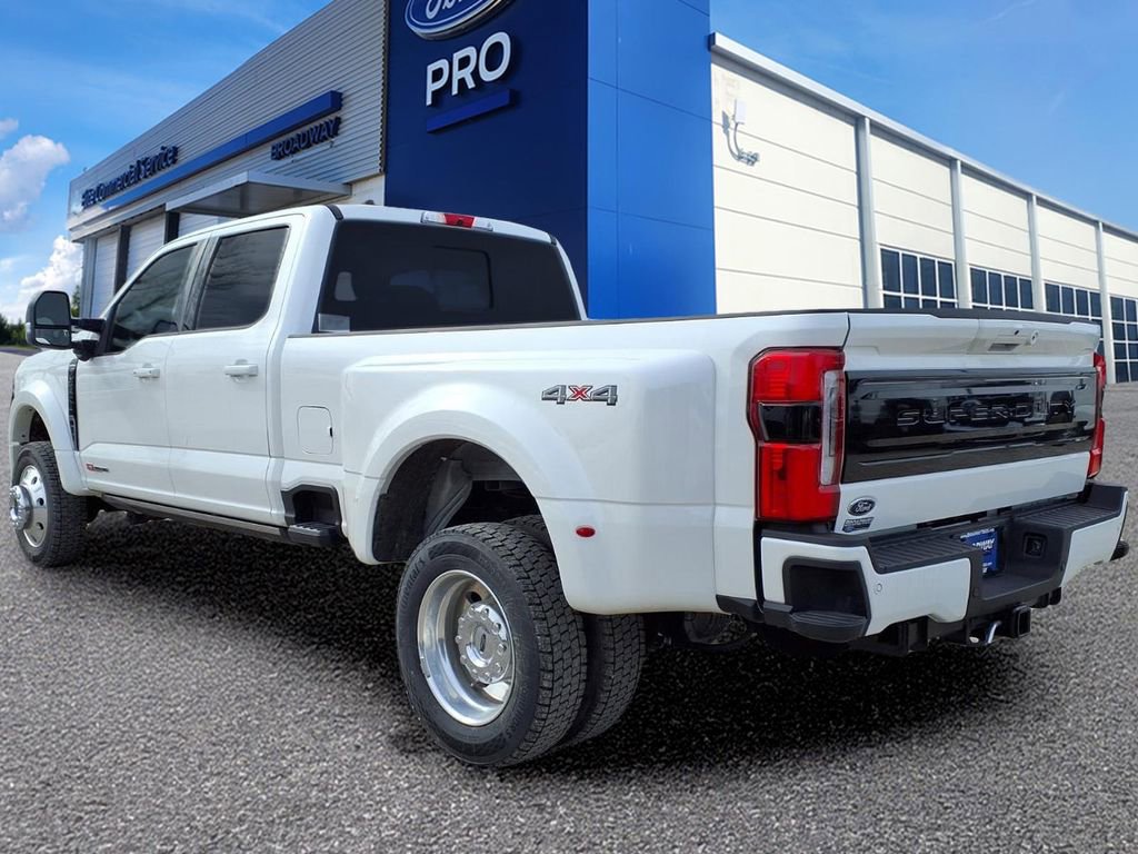 New 2025 Ford F450 Platinum image 2