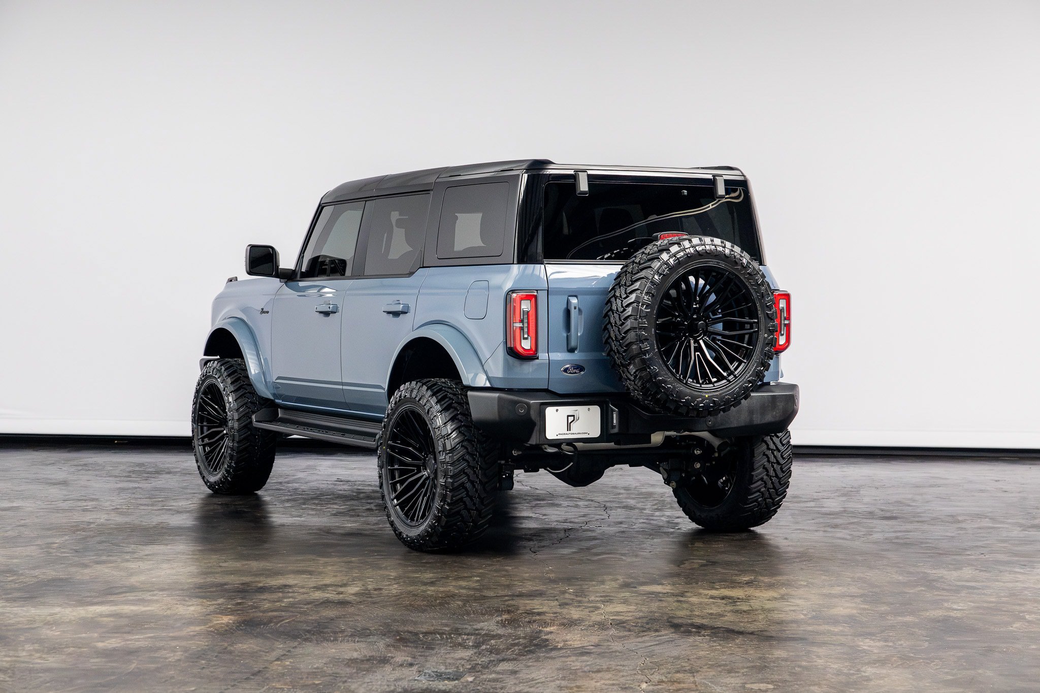 Used 2025 Ford Bronco Outer Banks AWD/4WD image 15