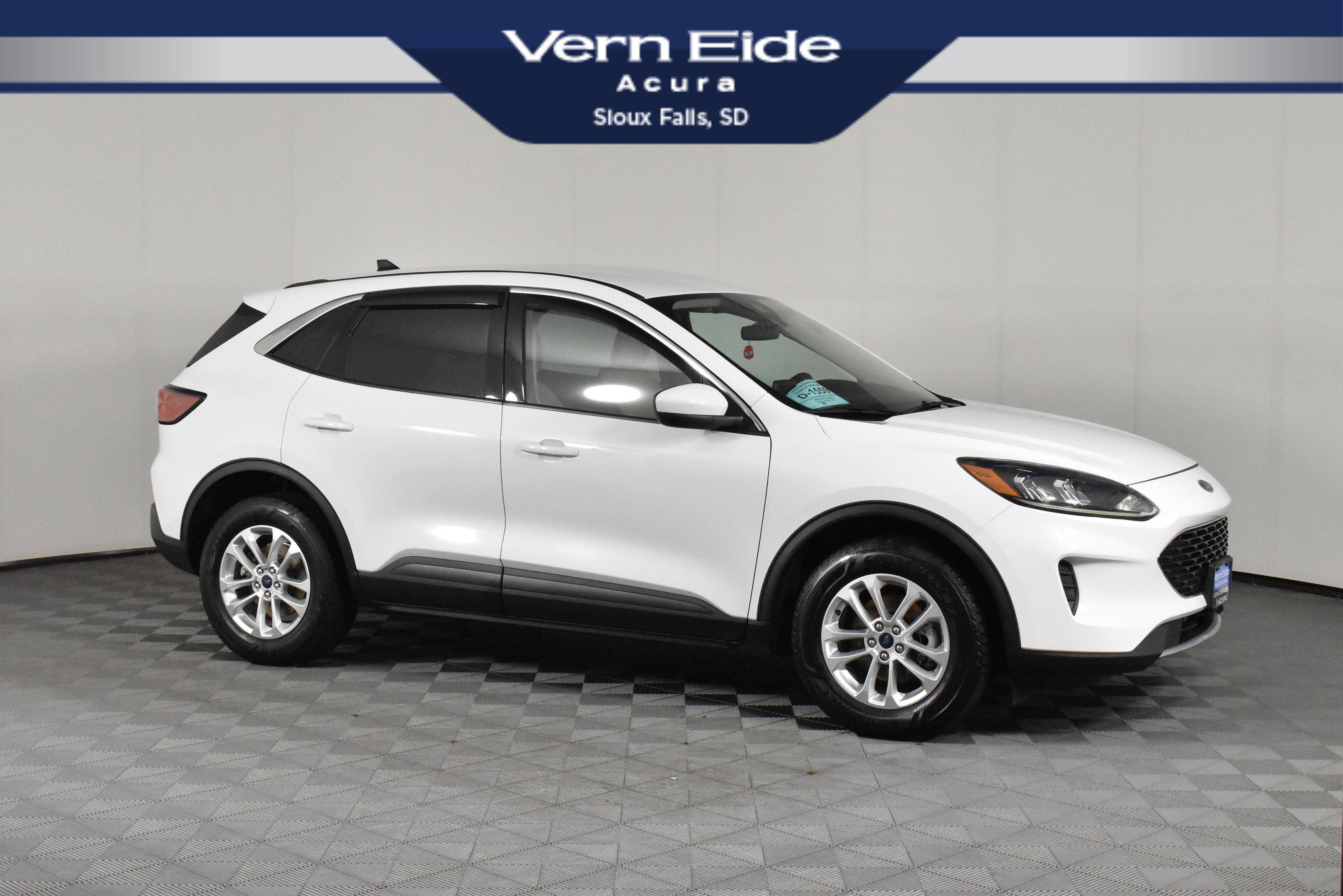 Used 2020 Ford Escape SE