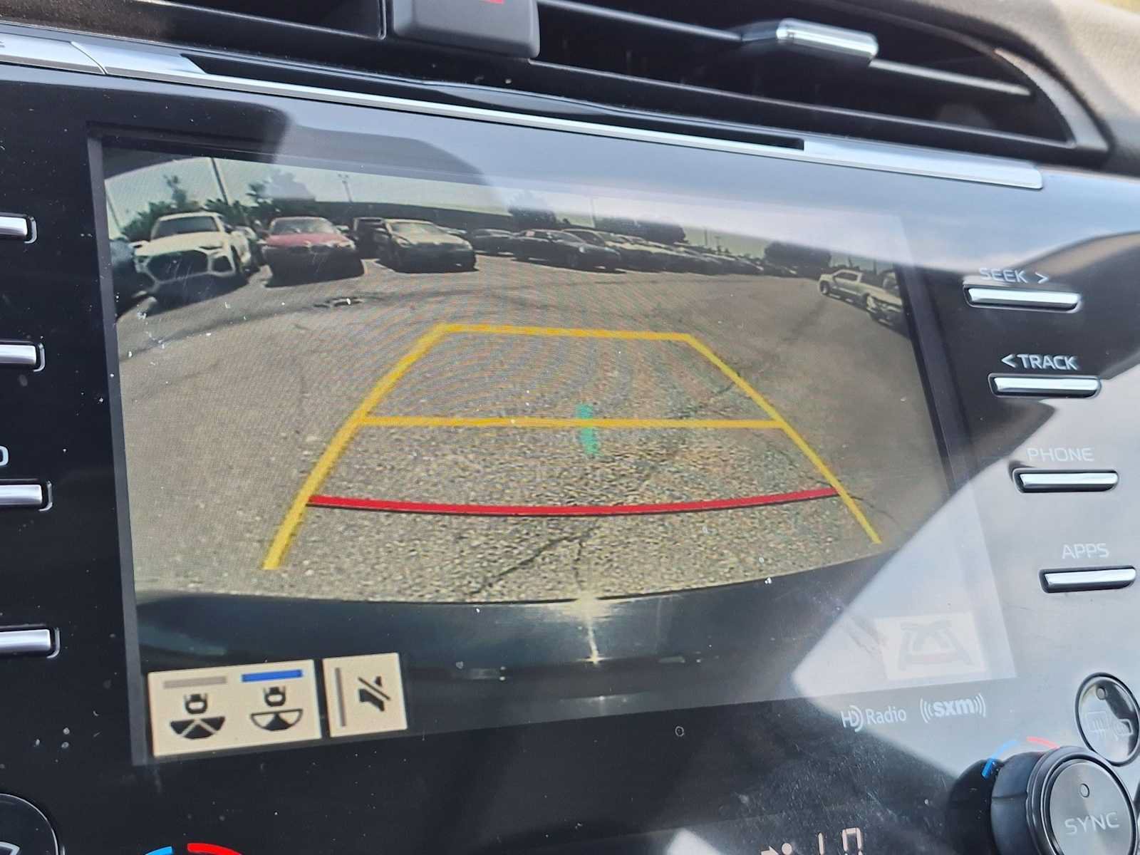 Used 2020 Toyota Camry XSE FWD image 31