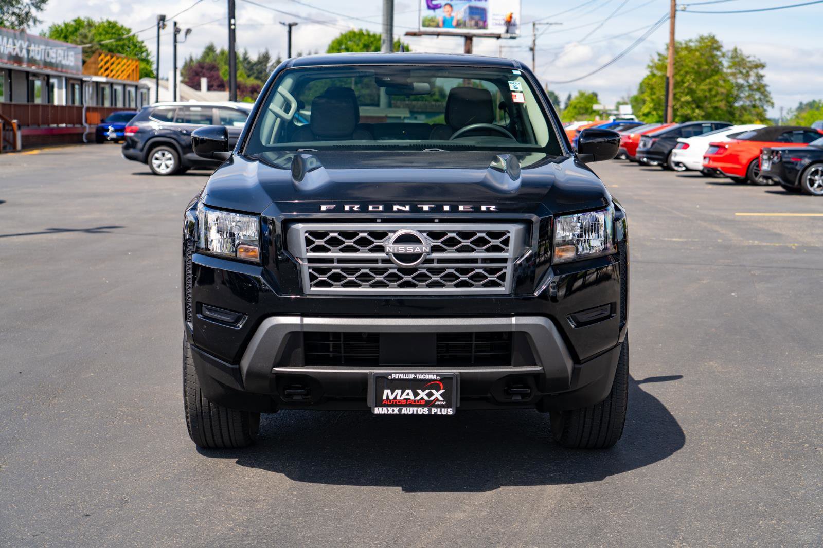 Used 2022 Nissan Frontier SV AWD/4WD image 3