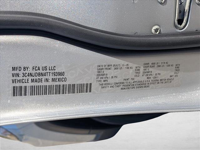 New 2026 Jeep Compass Latitude image 18