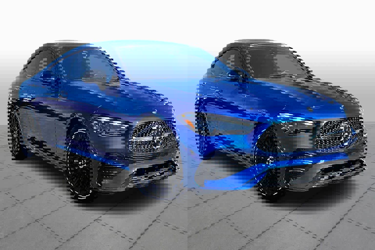 New 2026 Mercedes-Benz CLE 300 4MATIC Coupe image 2