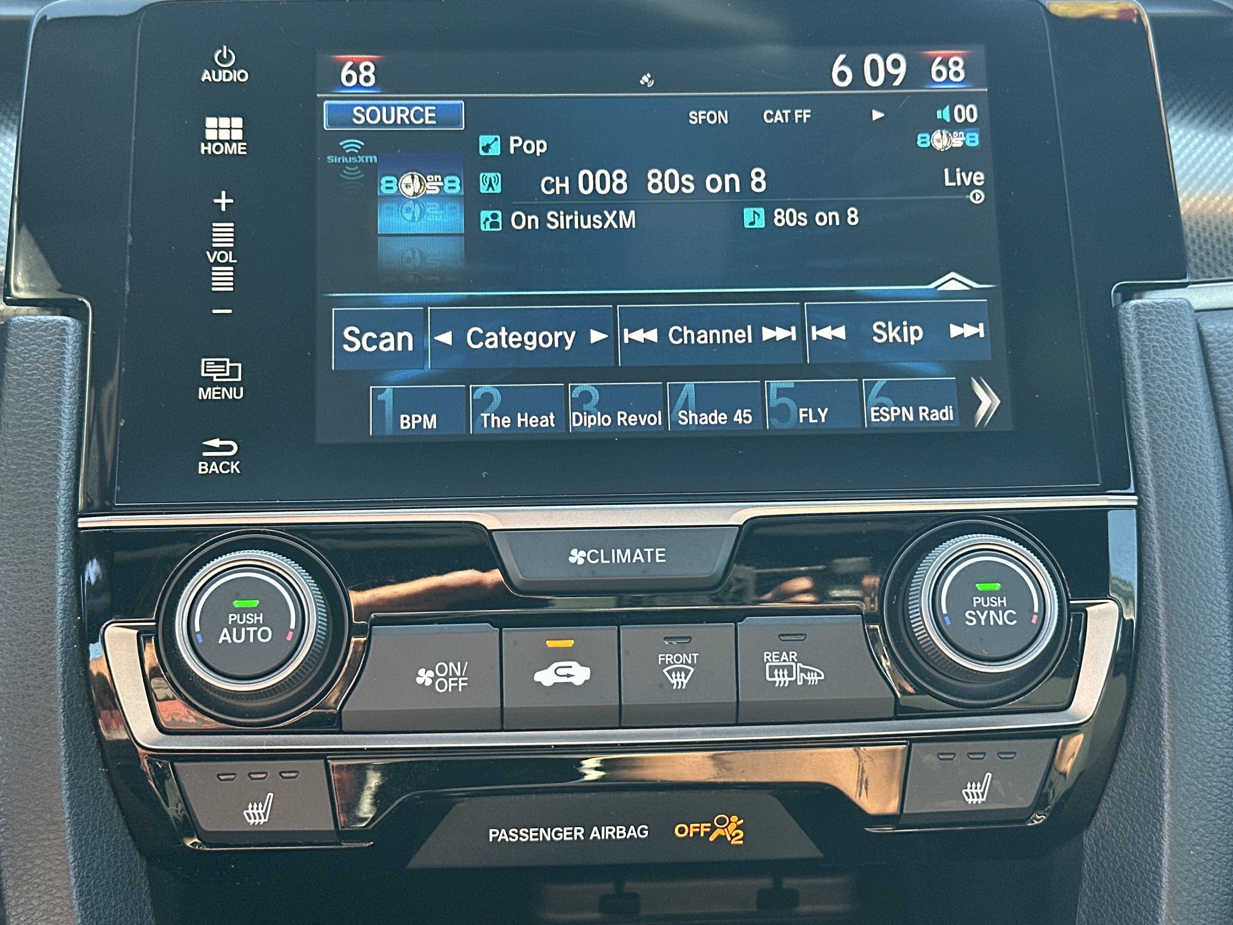 Used 2018 Honda Civic EX image 29