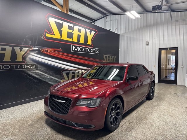Used 2019 Chrysler 300 Touring w/ Sport Appearance Package image 1