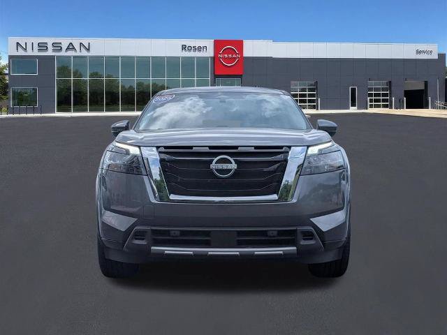 Certified 2025 Nissan Pathfinder SL AWD/4WD image 8
