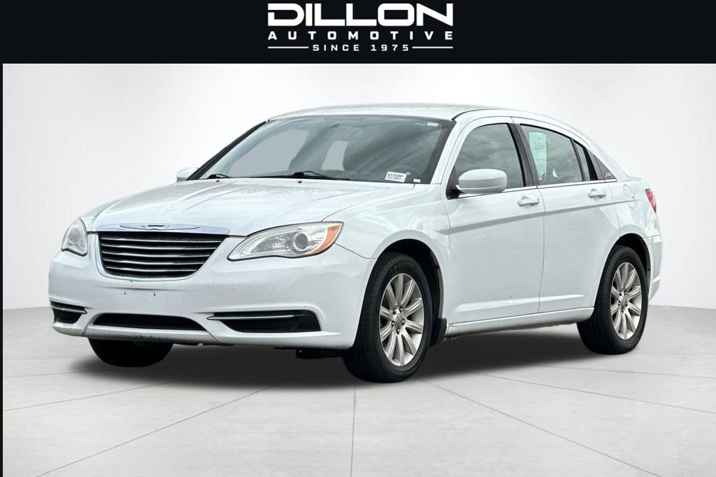 Used 2013 Chrysler 200 Touring w/ Cold Weather Group FWD image 8