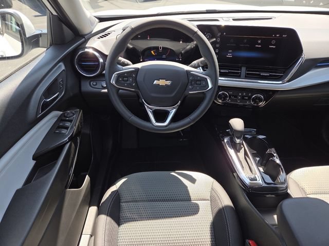 New 2026 Chevrolet Trax LT w/ Driver Confidence Package FWD image 28