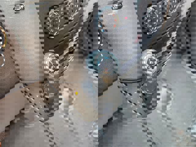 Used 2015 Mercedes-Benz Sprinter 2500 image 23