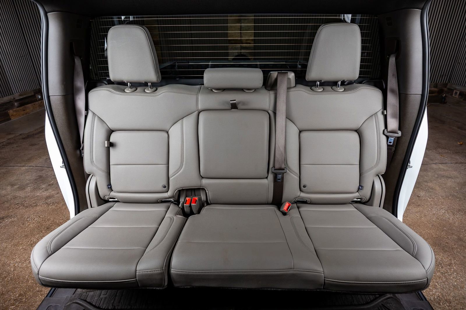 Used 2025 GMC Sierra 2500 SLT image 35