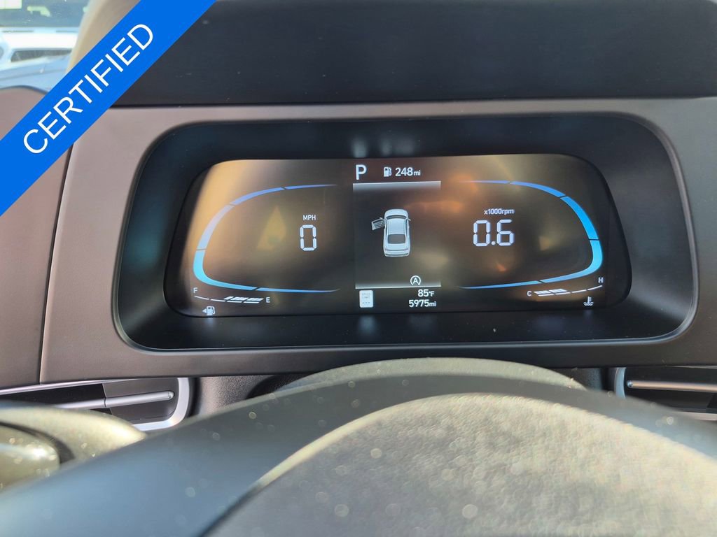 Used 2025 Hyundai Elantra SE image 14