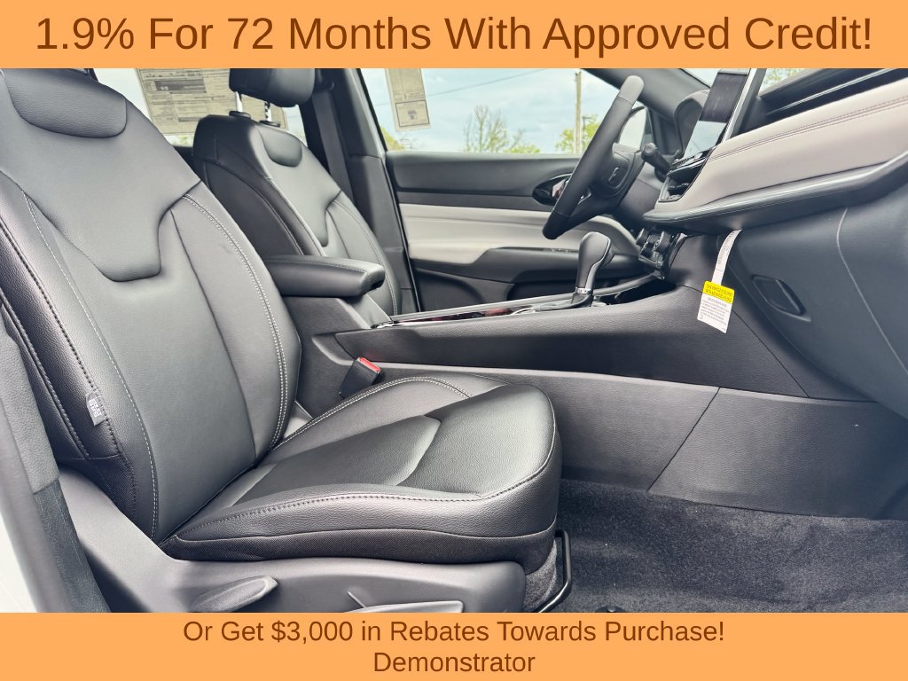 New 2026 Jeep Compass Limited w/ Sun, Sound & Navigation Group AWD/4WD image 10