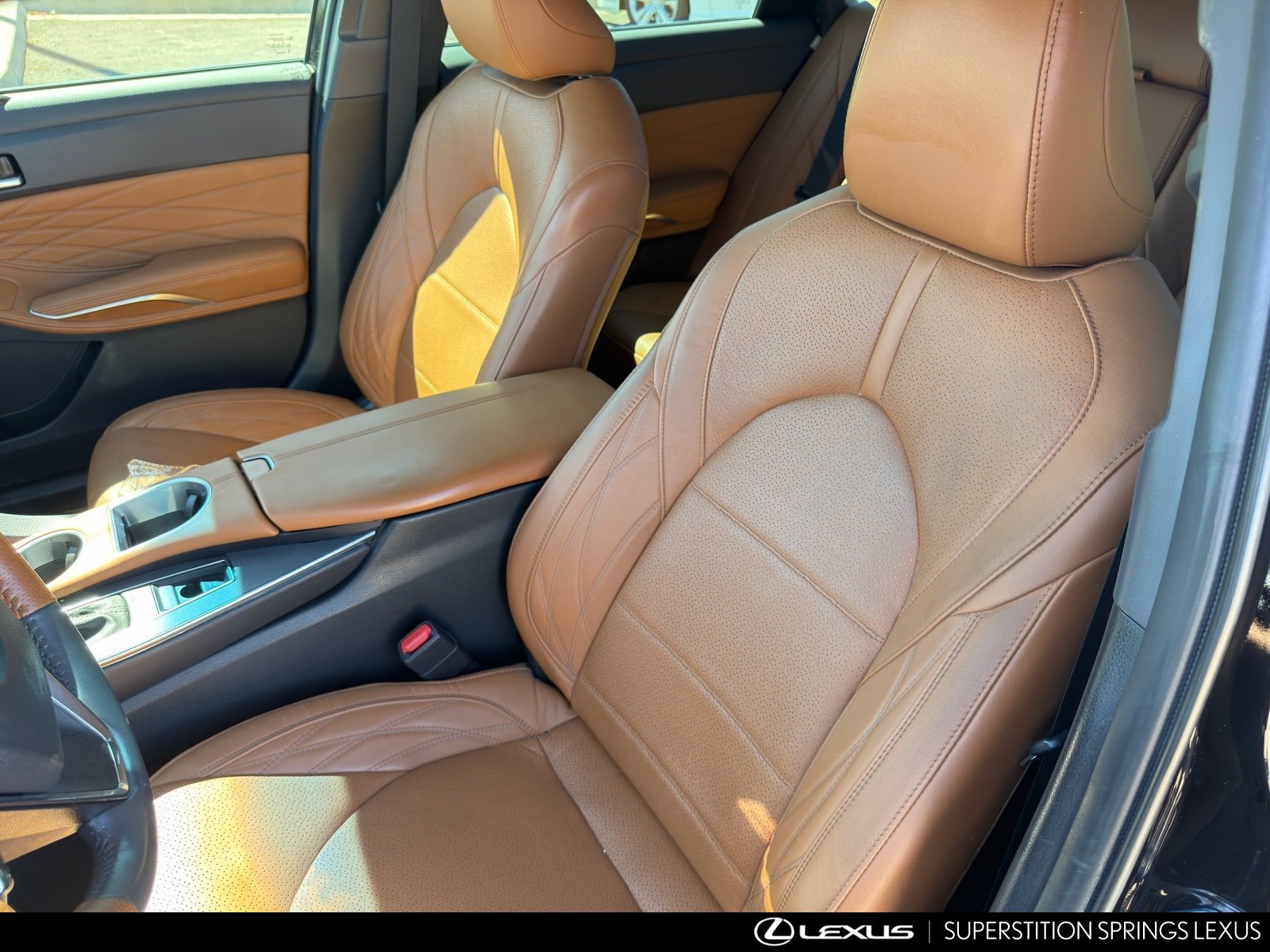 Used 2021 Toyota Avalon Limited w/ Advanced Safety Package FWD image 12