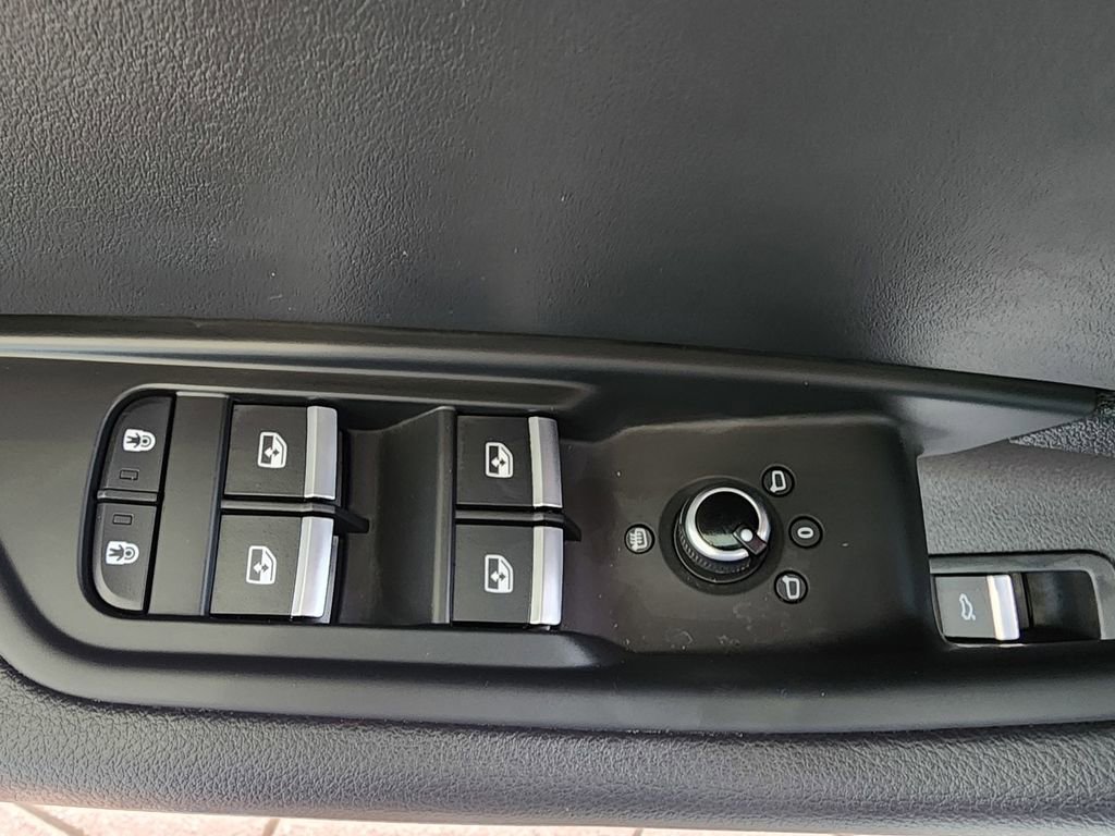 Used 2024 Audi A4 2.0T Premium AWD/4WD image 15