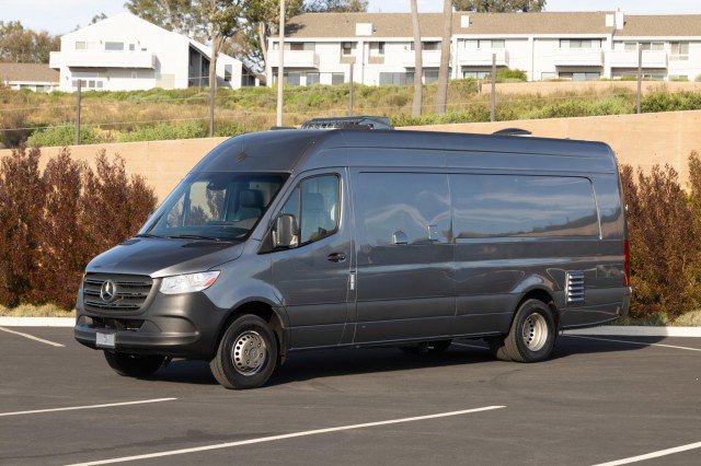 Used 2021 Mercedes-Benz Sprinter 4500 w/ Parking Package image 19