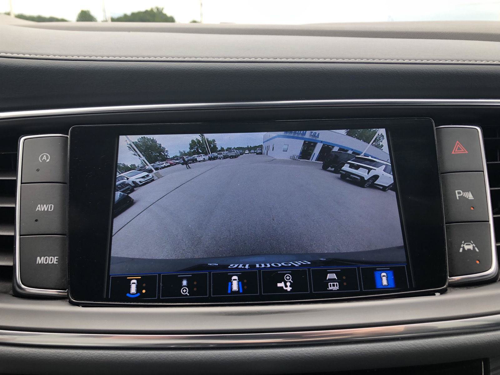 Used 2023 Buick Enclave Premium AWD/4WD image 27