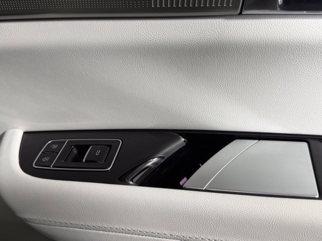 New 2027 Cadillac Vistiq Sport AWD/4WD image 29