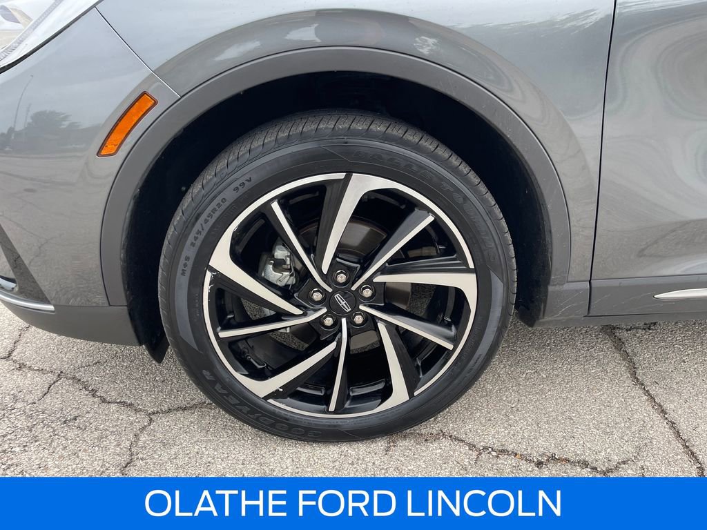 Certified 2023 Lincoln Corsair Reserve w/ Equipment Group 201A AWD/4WD image 28