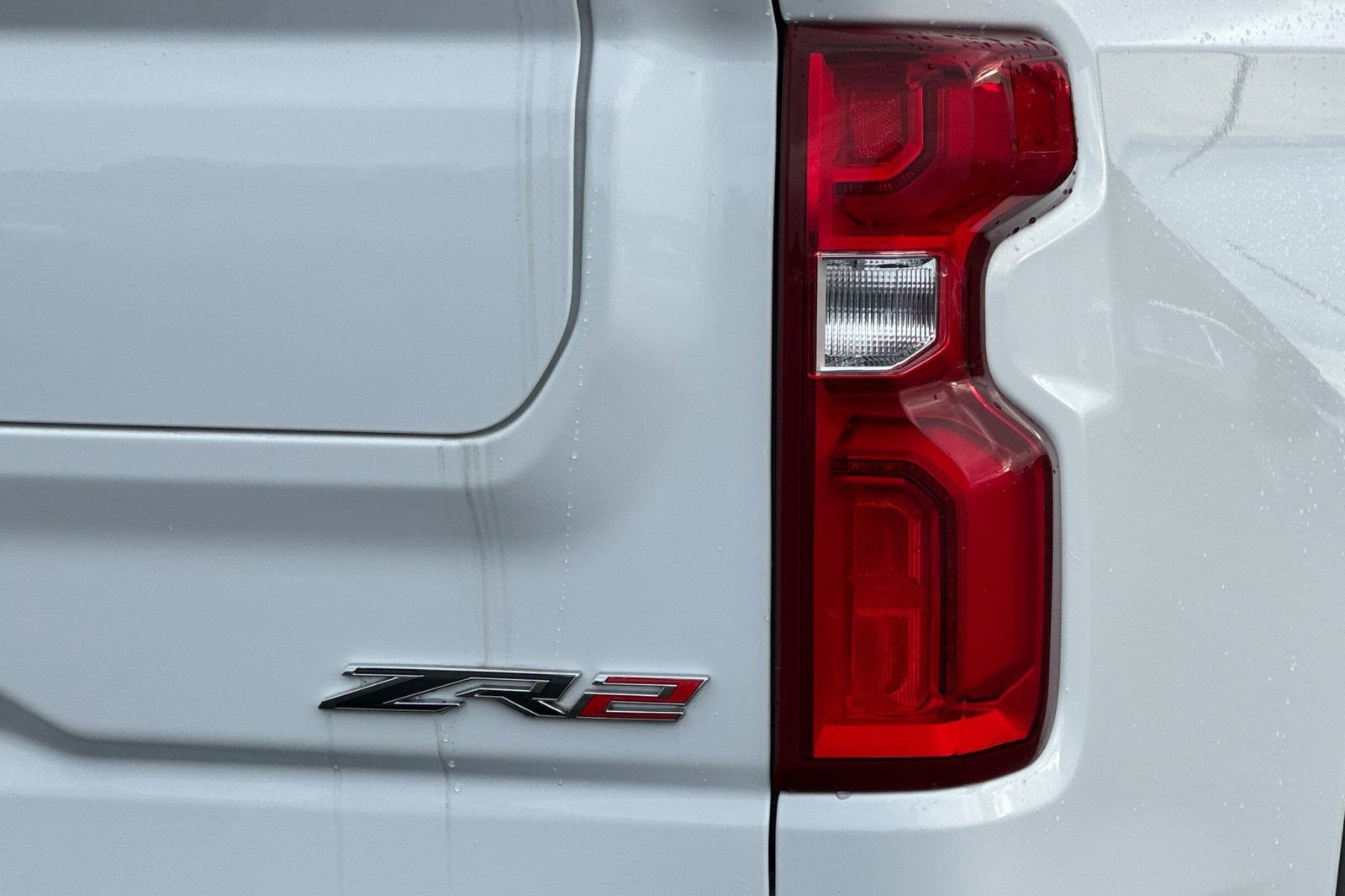 Used 2025 Chevrolet Silverado 1500 ZR2 w/ Technology Package image 44