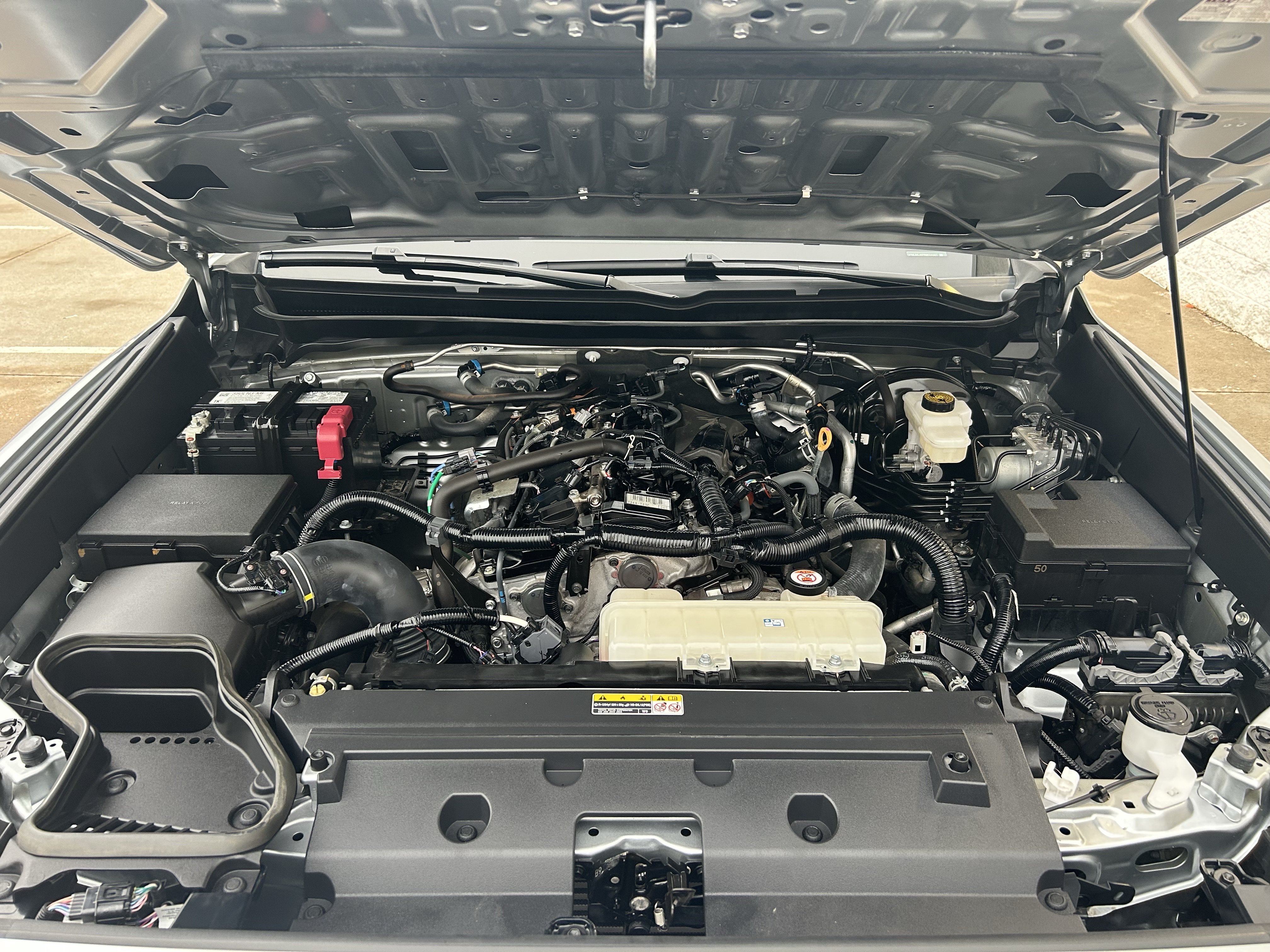 Certified 2024 Toyota Tacoma SR5 AWD/4WD image 12