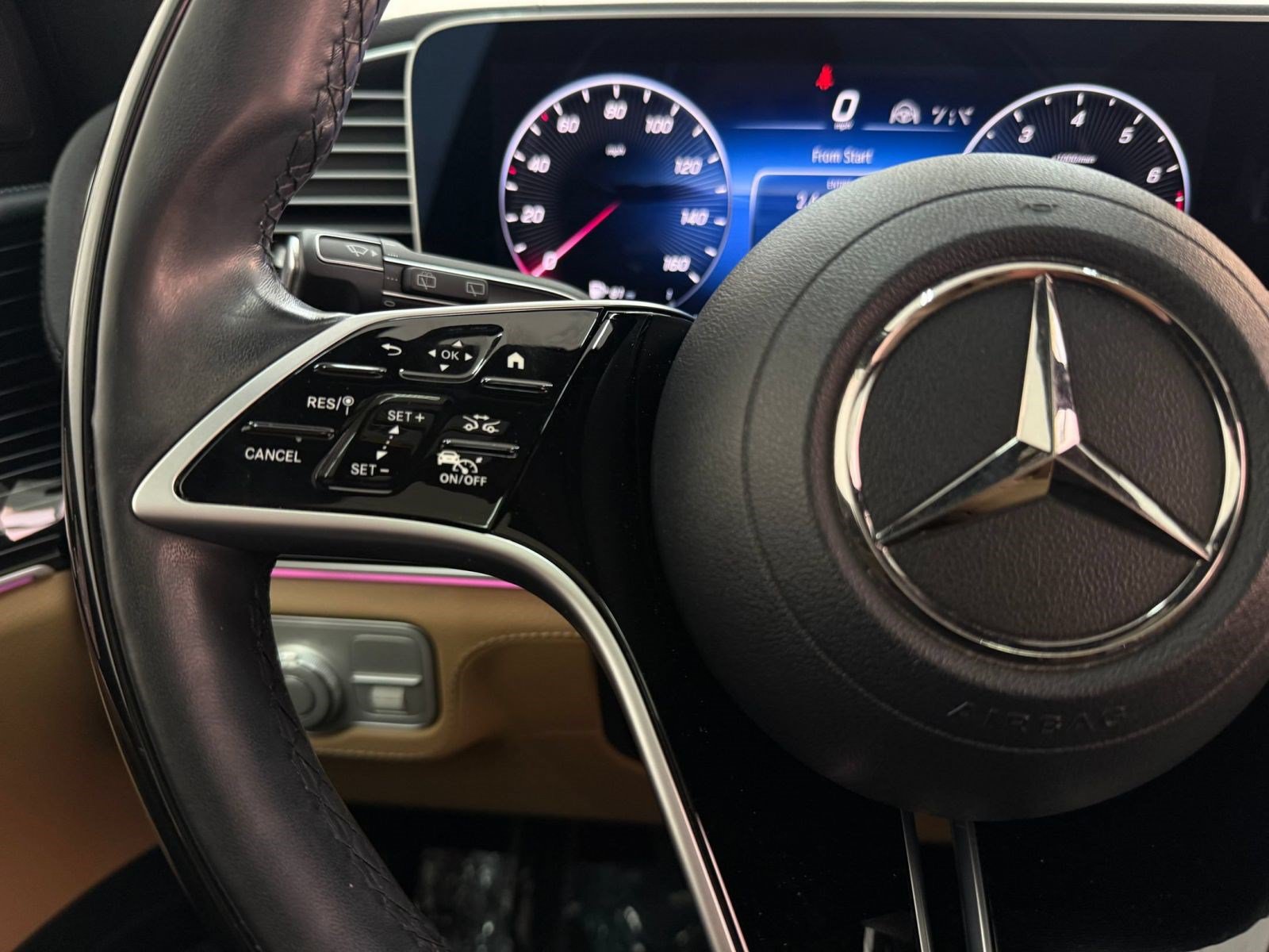 Used 2024 Mercedes-Benz GLE 350 4MATIC image 13