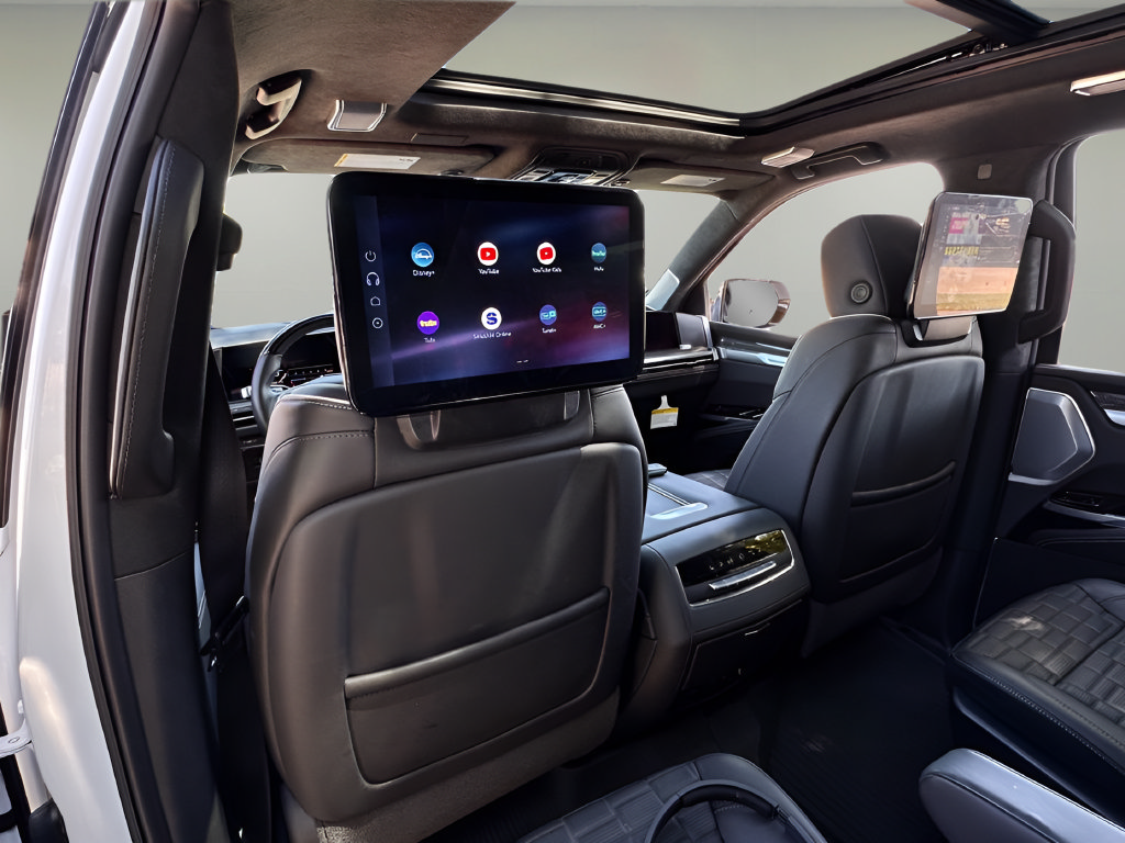 Used 2025 Cadillac Escalade V w/ LPO, Floor Liner Package AWD/4WD image 19