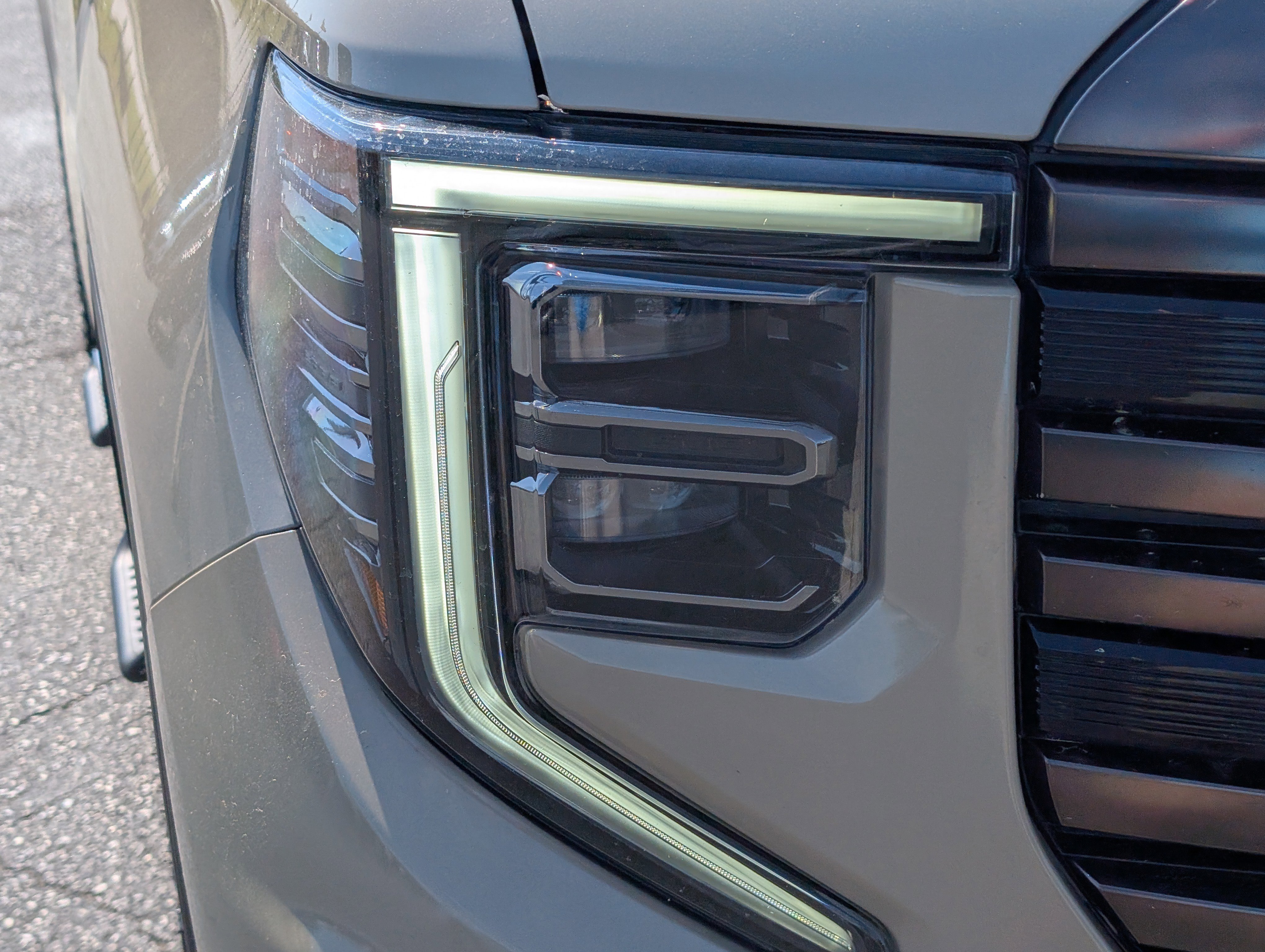 Used 2023 GMC Sierra 1500 AT4X image 6