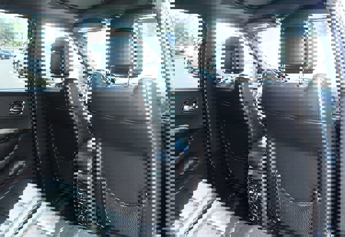 Used 2018 Dodge Durango R/T w/ Blacktop Package image 30