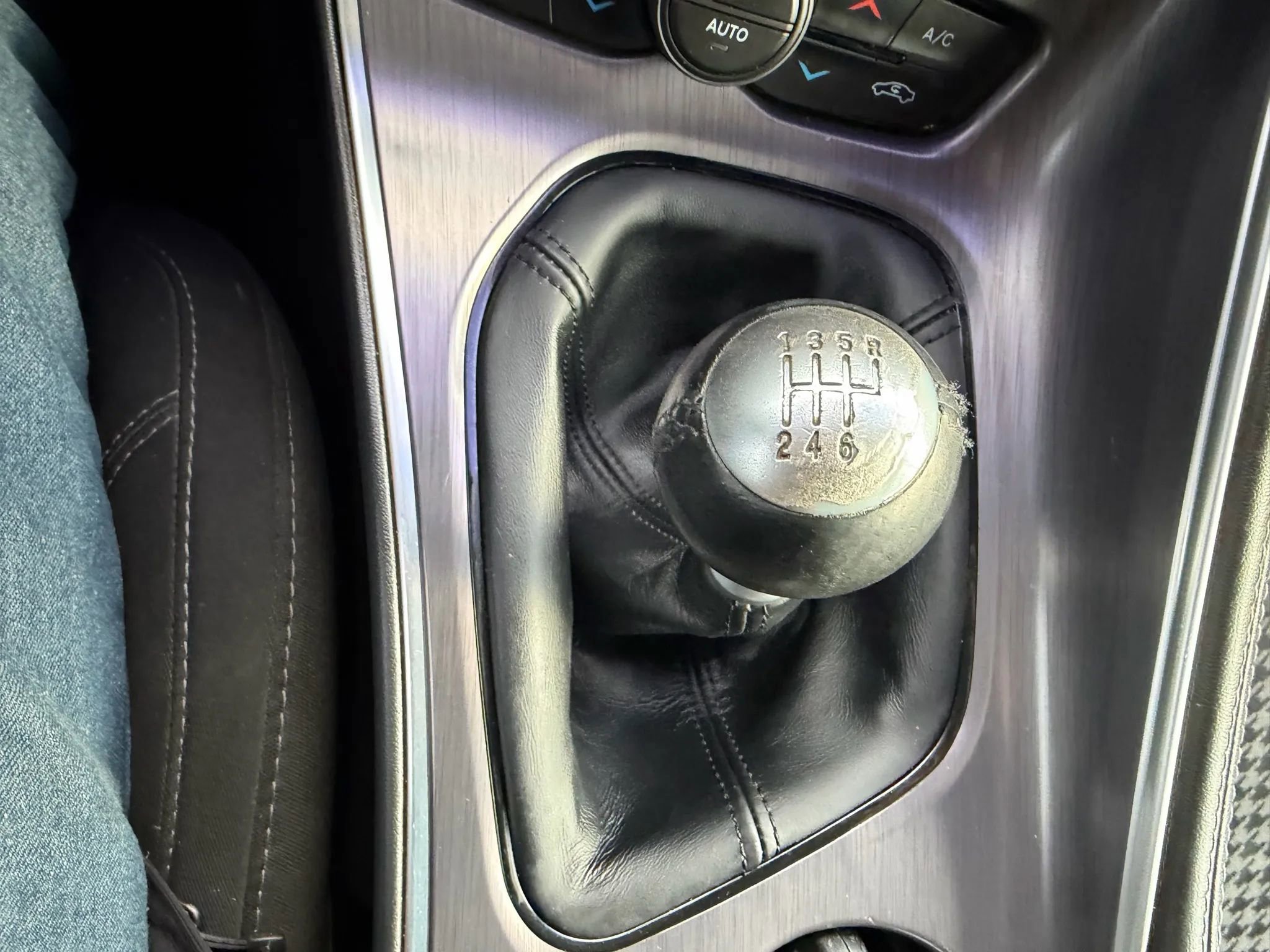 Used 2018 Dodge Challenger R/T RWD image 19