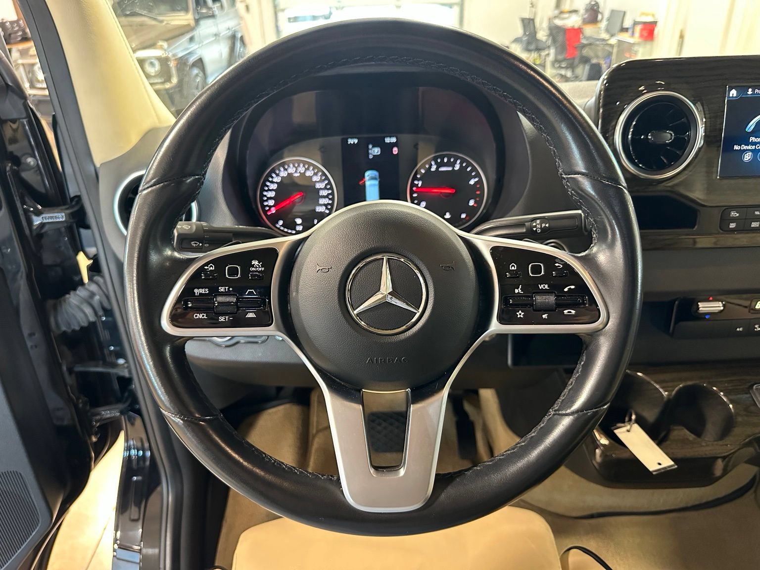 Used 2022 Mercedes-Benz Sprinter 3500 w/ Parking Package image 47