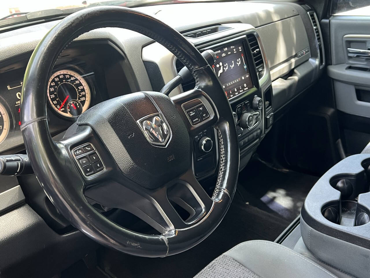 Used 2018 RAM 3500 Lone Star AWD/4WD image 17