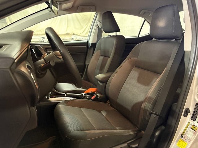 Certified 2018 Toyota Corolla LE FWD image 5