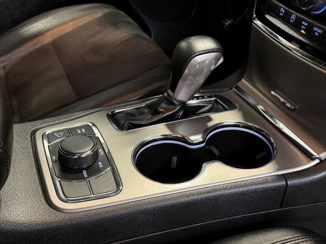 Certified 2022 Jeep Grand Cherokee Laredo X image 13