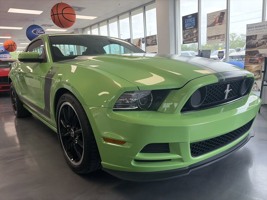 Used 2013 Ford Mustang Boss 302 w/ Boss 302 Accessory Pkg RWD image 9