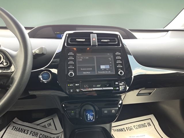 Used 2020 Toyota Prius LE FWD image 11