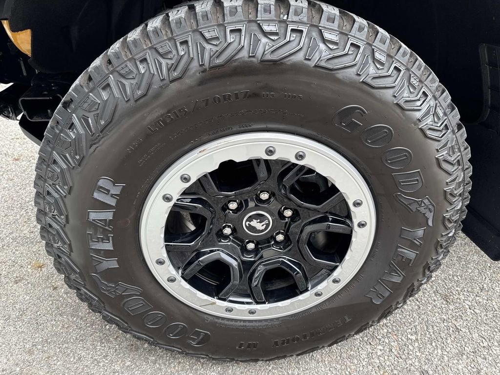 Used 2022 Ford Bronco Black Diamond w/ Sasquatch Package AWD/4WD image 11