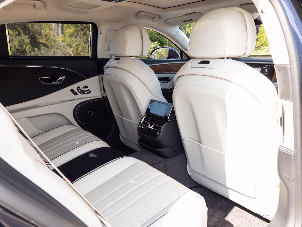 New 2027 Bentley Flying Spur AWD/4WD image 70